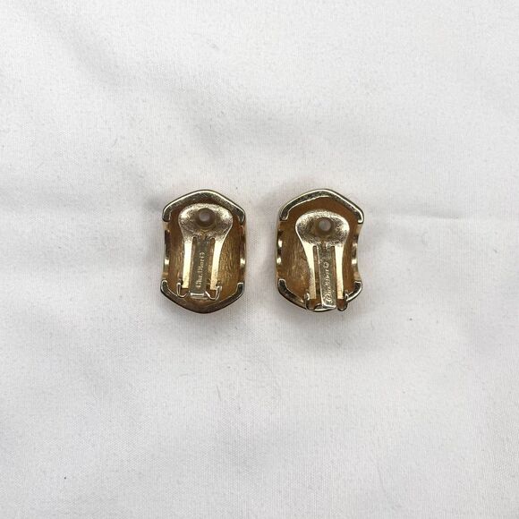 Christian Dior Vintage Gold Plated Textured Half Hoop Clip On Earrings - Picture 3 of 10
